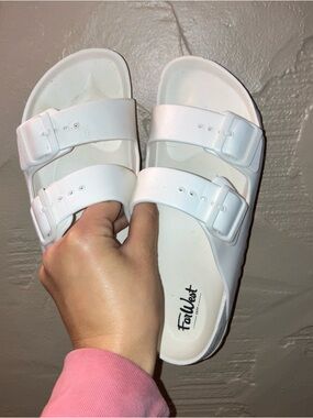 FarWest Women's Osoyoos Eva White Double-Buckle Slide Sandals